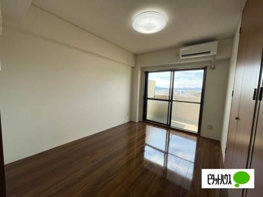 �y���̑��z�@���r���O