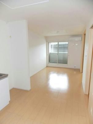 �y���̑��z�@���r���O