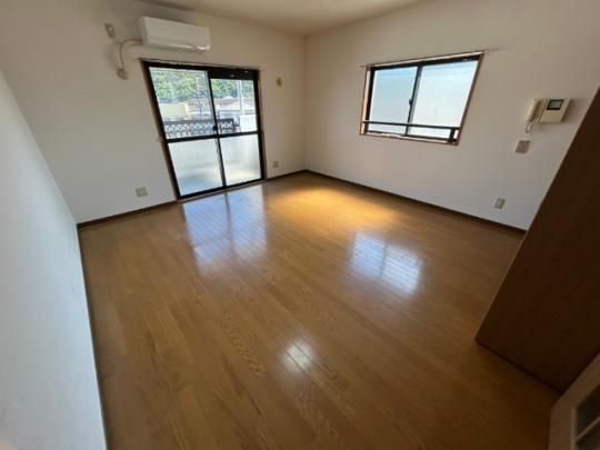 �y���̑��z�@���r���O