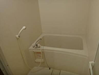 �y���̑��z�@�o�X�^�V�����[