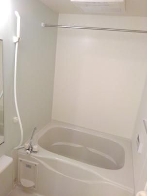 �y���̑��z�@�o�X�^�V�����[