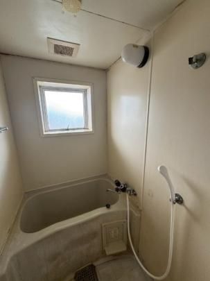 �y���̑��z�@�o�X�^�V�����[