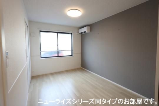 �y���̑��z�@���r���O