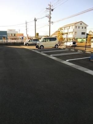 �y���̑��z�@���ԏ�