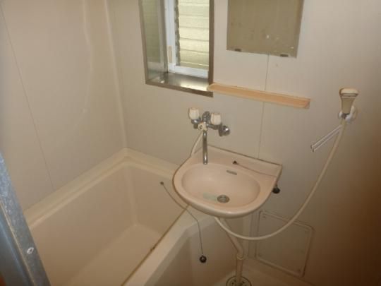 �y���̑��z�@�o�X�^�V�����[