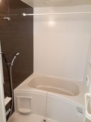 �y���̑��z�@�o�X�^�V�����[