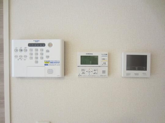 �y���̑��z�@105�@�s�u�C���^�[�z���ƃz�[���Z�L����