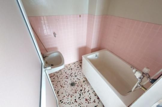 �y���̑��z�@�o�X�^�V�����[