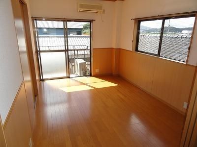 �y���̑��z�@���r���O