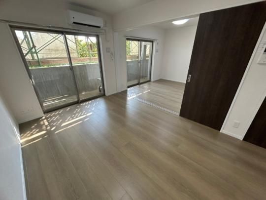 �y���̑��z�@�o�X�^�V�����[