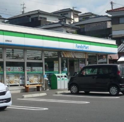 �y���Ӂz�@�t�@�~���[�}�[�g��ьܒ��ړX�F437m