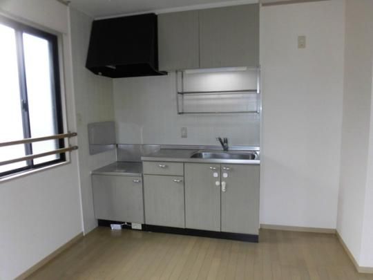 �y���̑��z�@C202�@�L�b�`��