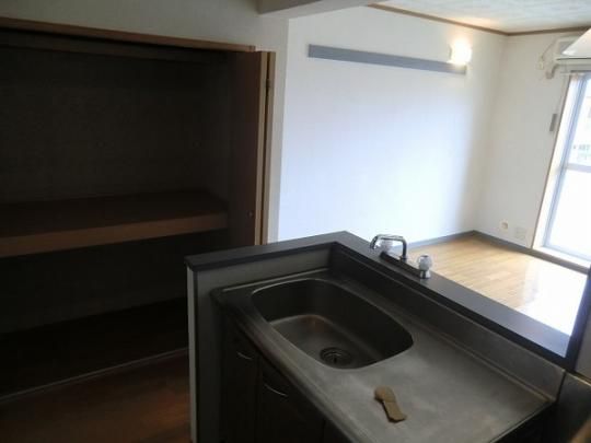 �y���̑��z�@�L�b�`��