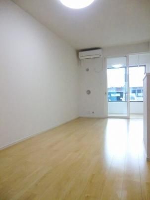 �y���̑��z�@���r���O