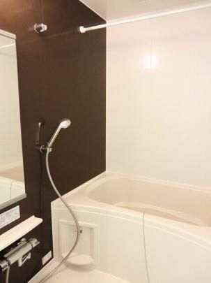 �y���̑��z�@�o�X�^�V�����[