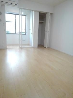 �y���̑��z�@���r���O