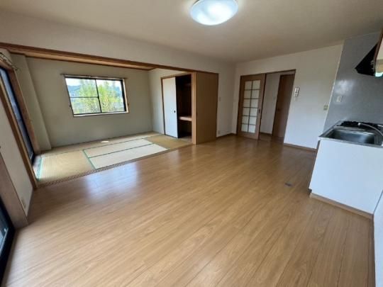 �y���̑��z�@���r���O