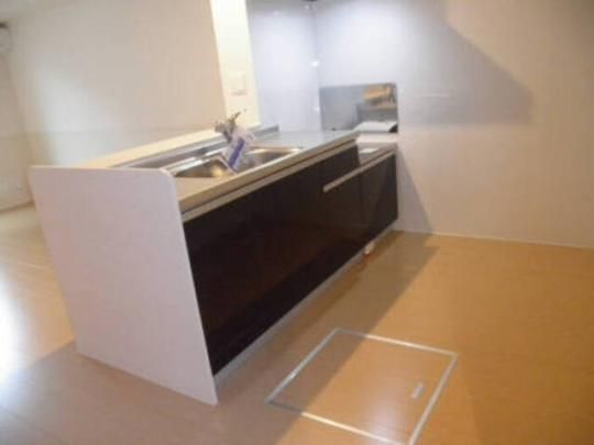 �y���̑��z�@102�L�b�`��