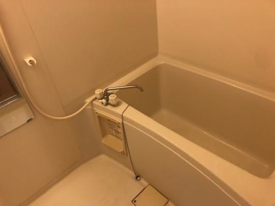 �y���̑��z�@�o�X�^�V�����[