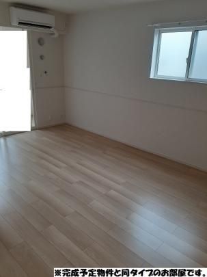 �y���̑��z�@���r���O