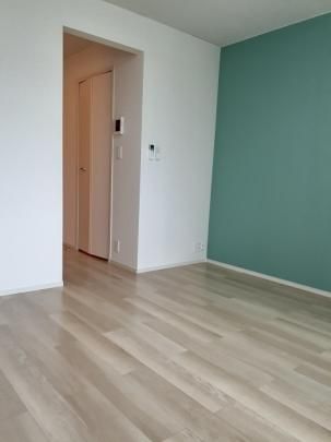 �y���̑��z�@���r���O