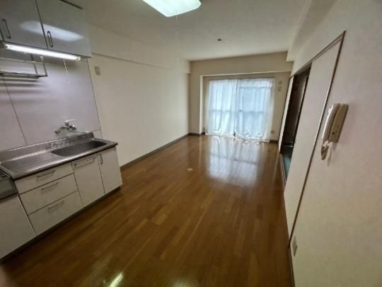 �y���̑��z�@���r���O