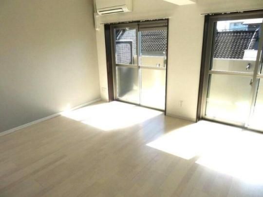 �y���̑��z�@���r���O