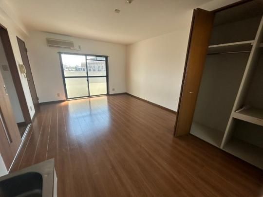 �y���̑��z�@���r���O