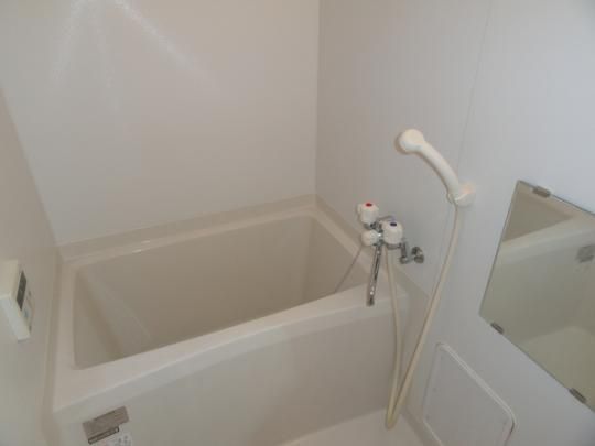 �y���̑��z�@�o�X�^�V�����[