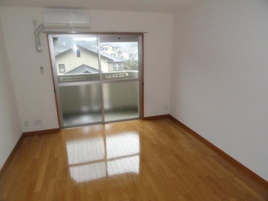 �y���̑��z�@���r���O