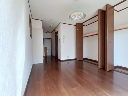 �y���̑��z�@���r���O