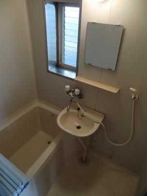 �y���̑��z�@�o�X�^�V�����[