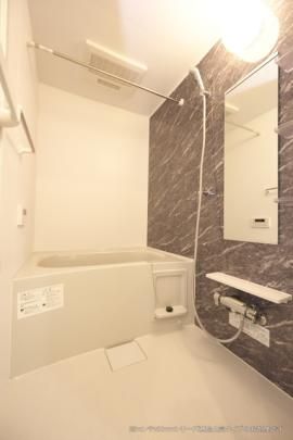 �y���̑��z�@�o�X�^�V�����[