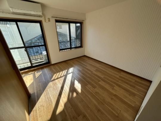 �y���̑��z�@���r���O