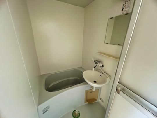 �y���̑��z�@�o�X�^�V�����[