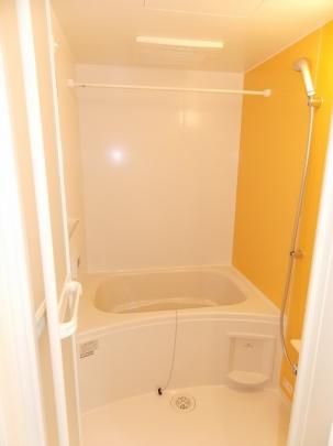 �y���̑��z�@�o�X�^�V�����[