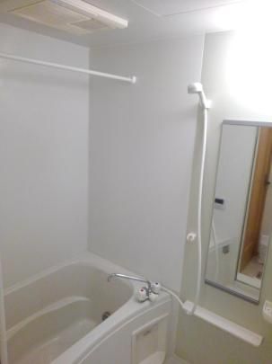 �y���̑��z�@�o�X�^�V�����[