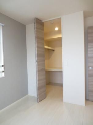 �y���̑��z�@301�@�E�H�[�N�C���N���[�[�b�g