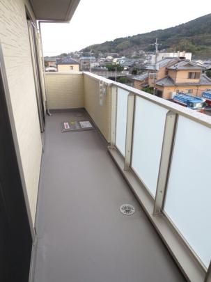 �y���̑��z�@301�@�o���R�j�[