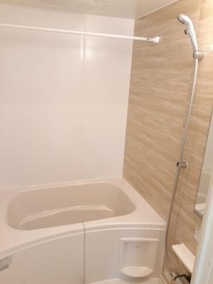 �y���̑��z�@�o�X�^�V�����[