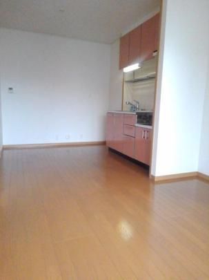 �y���̑��z�@���r���O