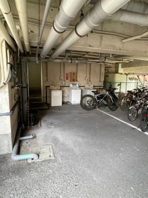 �y���̑��z�@���ԏ�