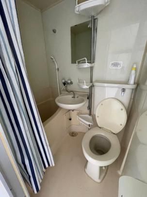 �y���̑��z�@�o�X�^�V�����[