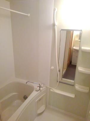 �y���̑��z�@�o�X�^�V�����[