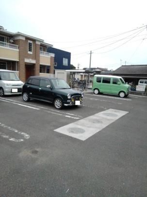 �y���̑��z�@���ԏ�