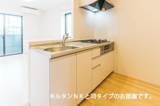 �y���̑��z�@�L�b�`��