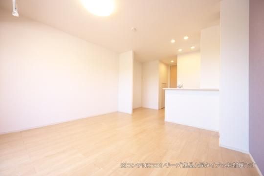 �y���̑��z�@���r���O