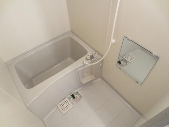 �y���̑��z�@202�@�o�X���[��