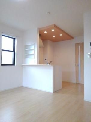 �y���̑��z�@���r���O