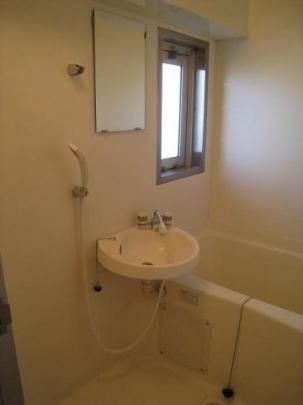 �y���̑��z�@�o�X�^�V�����[